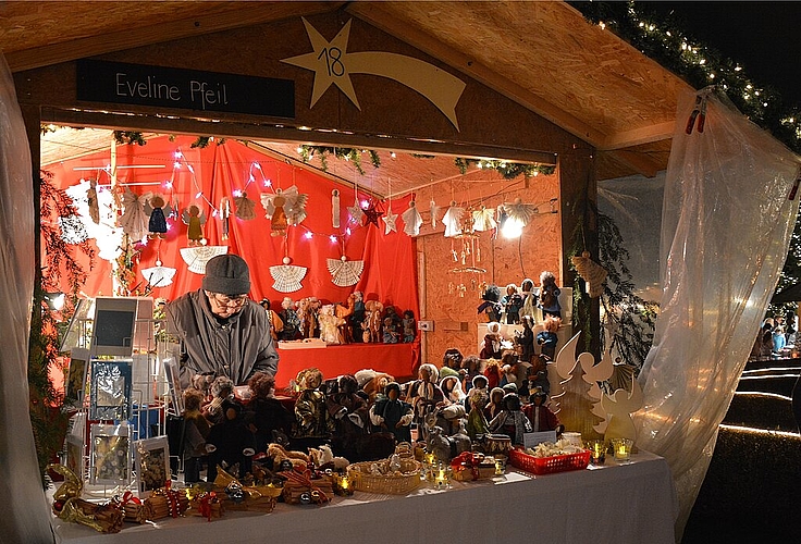 Wie schon im Klostergarten wird es auch am Adventsmarkt in der Altstadt schöne Holzhäuschen geben. (Bild: vwe)
