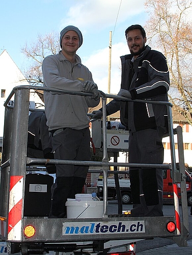 Ein eingespieltes Team der Käser AG: Dominik Burri und Petar Nisandzic.(Bild: mim)
