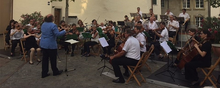 Das Stadtorchester Olten lädt am Dienstag, 26. Juni zu seiner sommerlichen Serenade auf den Ildefonsplatz ein. (Bild: ZVG)