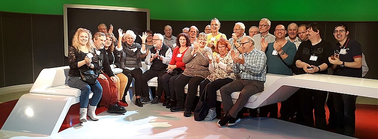 Fast 30 Mitglieder der IGöffA besuchten anlässlich des Herbstausfluges das Fernsehstudio in Oerlikon. (Bild: ZVG)