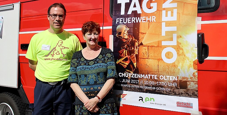 Ok-Präsidentin Iris Schelbert und Feuerwehrinstruktor Sven Wagner hoffen auf zahlreiche Besucher am Erlebnistag der Feuerwehr Olten. (Bild: ZVG)