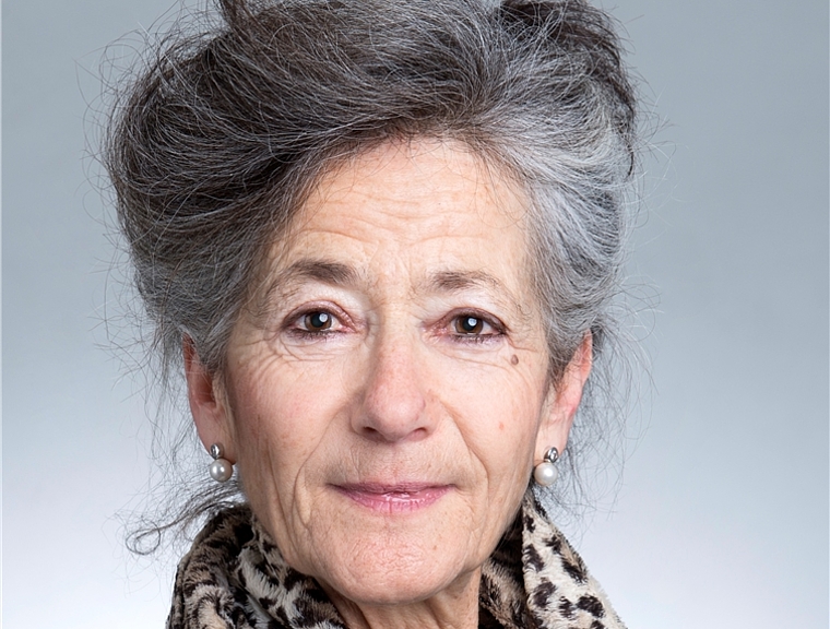 Eva Schiffer, Dozentin für Philosophie, moderiert das Café Philo. (Bild: ZVG)