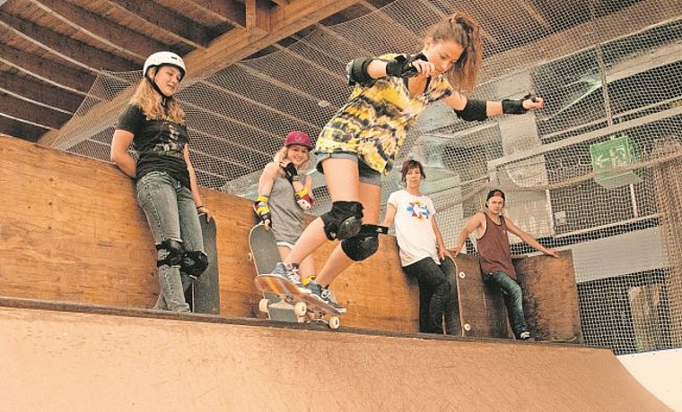 Die «Girl Skate Jam» von Mitte Juni war ein voller Erfolg. Ebensoviele Besucher erhofft sich der Verein «Rollbrätt Buebe» am «Family Skateday» vom kommenden Sonntag, 5. Juli. (Bild:  ZVG)