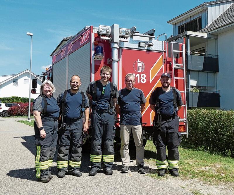 Eine Handvoll Mitglieder des Feuerwehrvereins Winznau. (Bild: Hans Himmelreich)