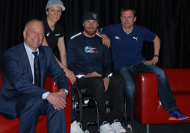 (v.l.) Stadtpräsident Martin Wey, Triathletin Daniela Ryf, der ehemalige Schweizer Motocross-Meister Marc Ristori und Rennleiter Corsin Caluori freuen sich auf den dritten «Wings for Life World Run» in Olten. (Bild: H. Aki)
