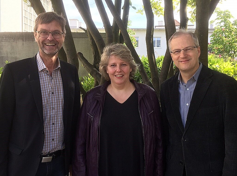 (v.l.) Andreas Brun (Diakon und Pastoralraumleiter), Antonia Hasler (Seelsorgerin und Theologin) und Mario Hübscher (Pfarrer und leitender Priester im Pastoralraum) werden am Pfingstsamstag als Pastoralraum-Team eingesetzt. (Bild: ZVG)