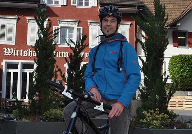 Samuel Amoser schätzt die verkehrsfreie Kirchgasse: «Das ist eine echte Bereicherung für die Stadt Olten». (Bild: B. Beyeler)