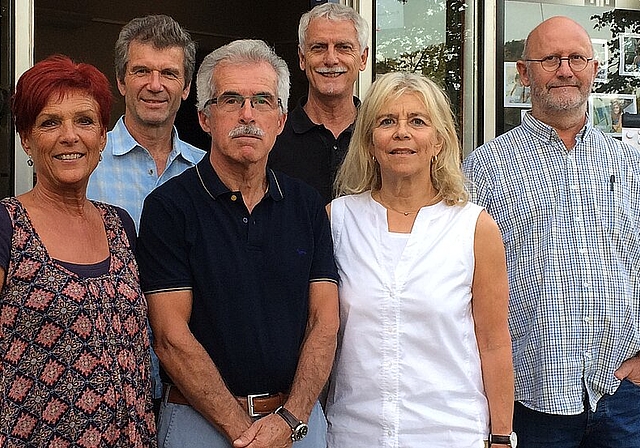 Der Vorstand des Vereins Kino Lichtspiele (v.l.) Bea Engeli, Emile Stricker, Martin Schmid, Markus und Jacqueline Arnold sowie Markus Wyss setzt sich für Filme jenseits des Mainstreams ein. (Bild: ZVG)