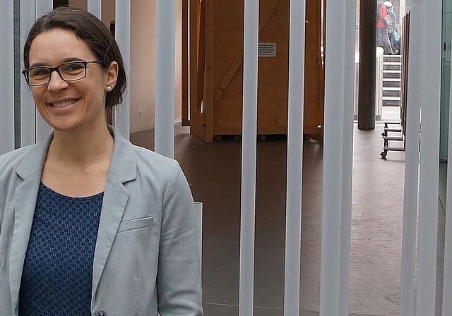 Dr. phil. Rahel Heeg berichtet am Dienstag, 19. März von ihrer Forschung zu Jugendlichen und Smartphones. (Bild: Franz Beidler)