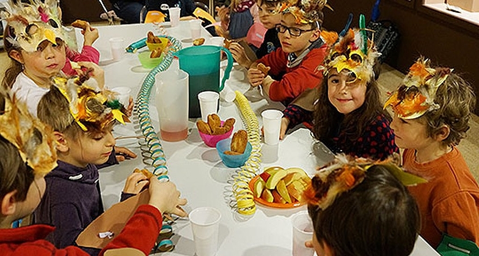 Die Fasnachtsworkshops im Naturmuseum sind immer gut besucht. (Bild: ZVG)
