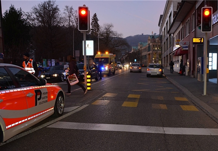Am 25. Januar gegen 17.15 Uhr wurde in der Baslerstrasse in Olten ein Kind von einem Auto erfasst und verletzt.(Bild: ZVG)