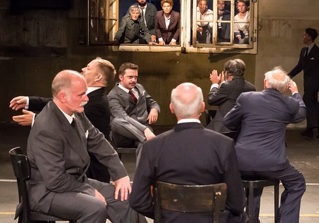 Eine Szene aus dem Theater 1918.CH. Das Podium «Wer hat Macht?» findet am Sonntag, 26. August statt. (Bild: ZVG)
