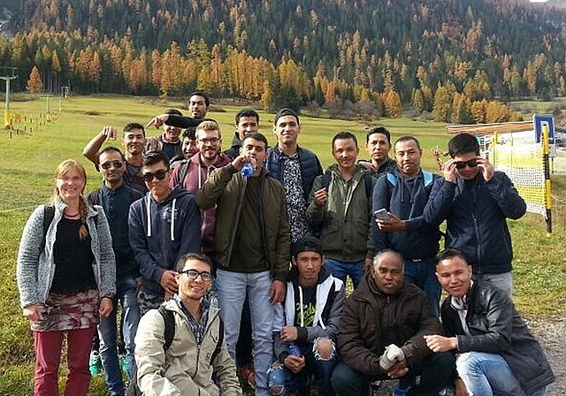 Mitglieder des Projekt «Jurastrasse 27» erlebten einen spannenden Tag in Graubünden und im Tessin. (Bild: ZVG)