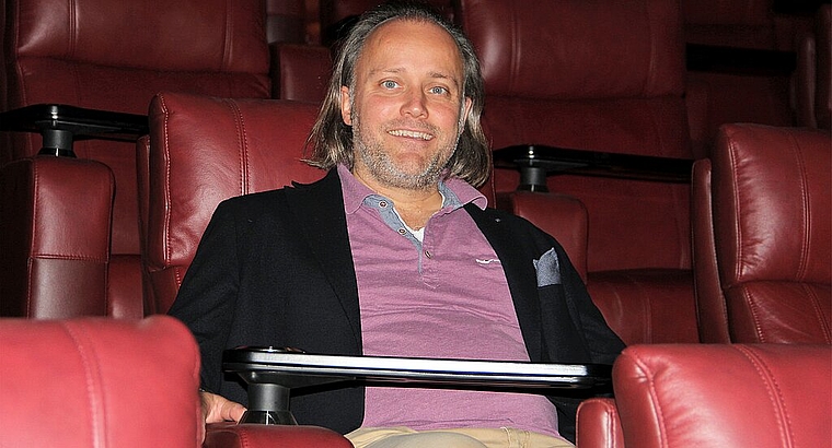 «Ein guter Film ist für mich nach wie vor einer, der mich berühren kann, ins Filmgeschehen hineinzieht und die Aussenwelt vergessen lässt», erzählt Koni Schibli, Inhaber der Youcinemas Olten, Oftringen und Brugg. (Bild: mim)