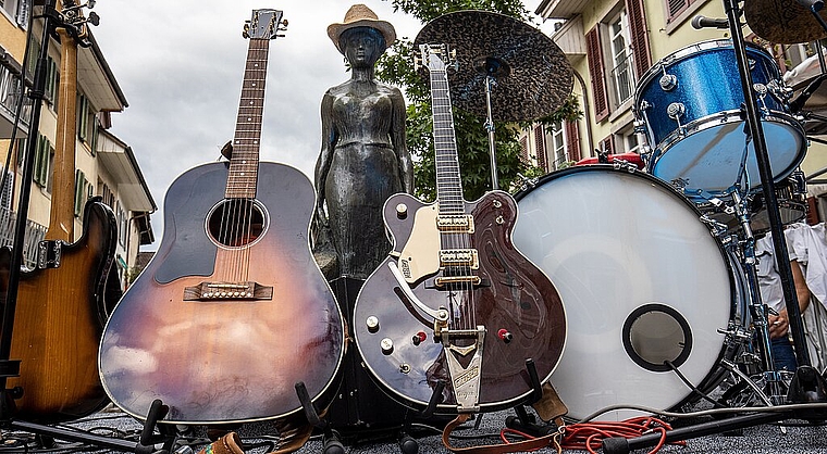 Der Brunnen am Oberen Graben wird um den Nationalfeiertag in eine Konzertbühne umgewandelt. (Bild: ZVG)