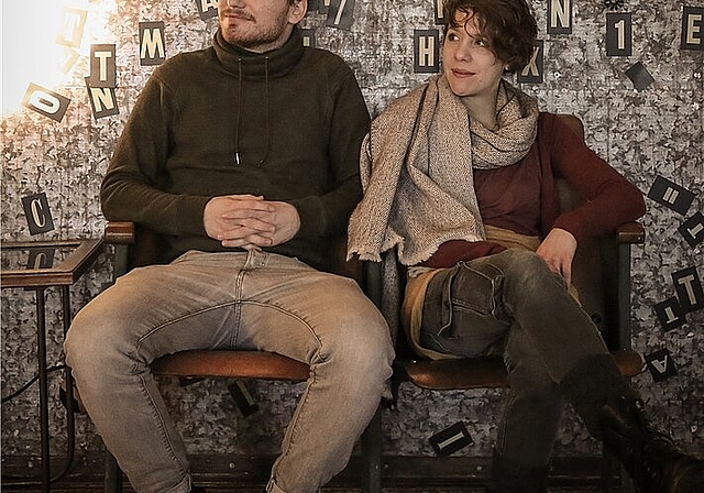 Das Aarauer Duo «Neighbor» bringt am Freitag, 20. Januar berührenden Folk-Pop in die Vario-Bar. (Bild: ZVG)