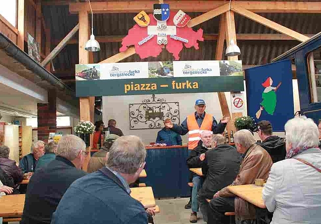 Besuch in der Werkstatt der «dampfbahn furka bergstrecke». (Bild: ZVG)