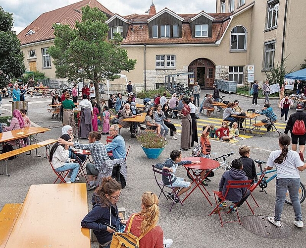 Das Sommerfest fand grossen Anklang bei den Oltnerinnen und Oltnern; der belebte Bifangplatz war ein sehr schöner Anblick. Er war von morgens bis abends mit Menschen gefüllt.(Bilder: Julian Stettler)
