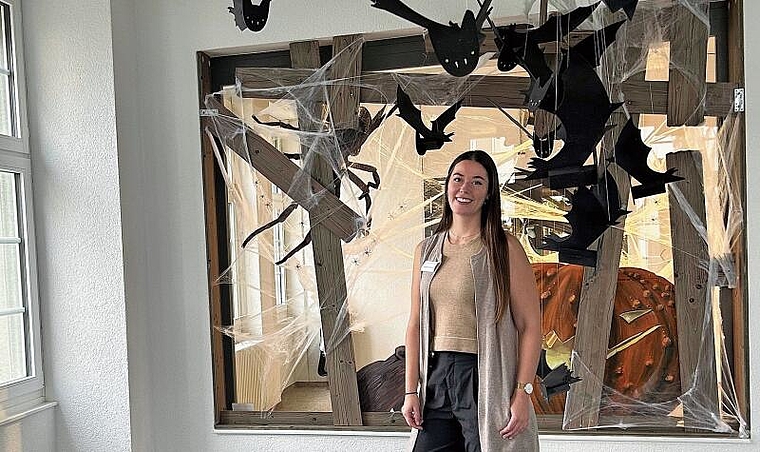 Jasmine Klasen hat schon Vorbereitungen für den Halloween-Anlass getroffen. (Bild: Caspar Reimer)