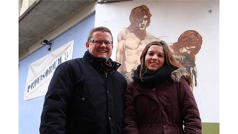 Mit Verstärkung, aber nach wie vor viel Unsicherheit, ist das Provisorium 8-Team ins neue Jahr gestartet: René Hermann und Fabienne Hurni. mim)