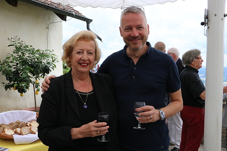 Kulturjournalistin Madeleine Schüpfer und Stadtrat Thomas Marbet. (Bild: mim)
Kulturjournalistin Madeleine Schüpfer und Stadtrat Thomas Marbet. (Bild: mim)