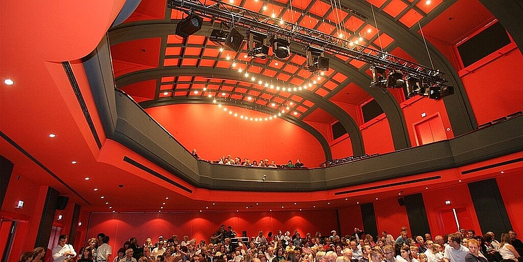 Ein Ausblick auf die kommende Stadttheater-Saison ist in stimmungsvollem Rahmen am Dienstag, 6. Juni möglich. (Bild: ZVG)