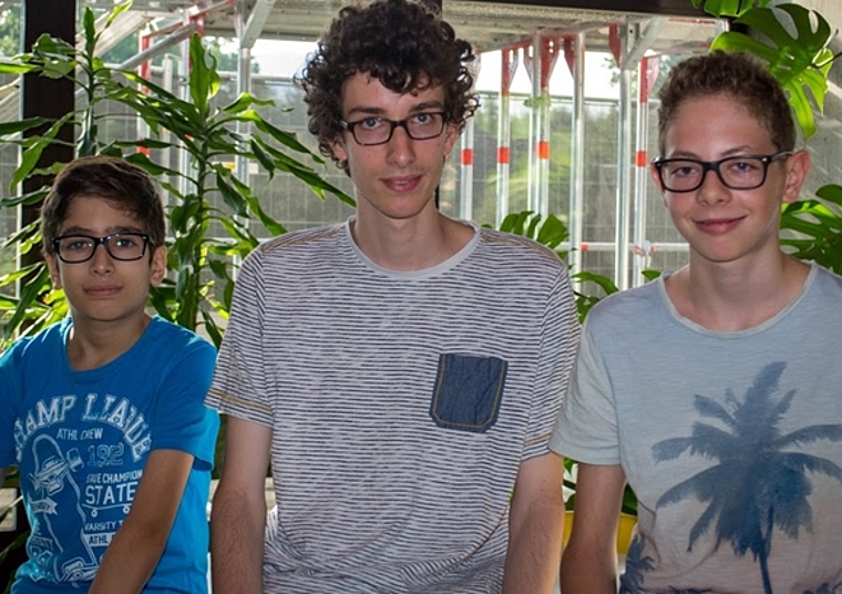 Konnten sich an den nationalen Wettkämpfen durchsetzen (v.l.): Deniz Kadioglu, Jan Schär und Micha Schmid. (Bild: Oliver Healy)