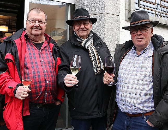 Frotzelnde Oltner Stadtbekannte (v.l.): Erich Niggli, Fritz Sieber und Roland Vogt. (Bild: mim)
