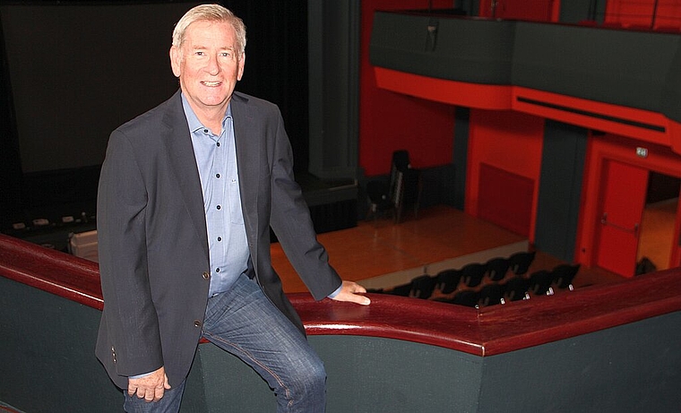 Geschäftsführer Herbert Schibler freut sich auf die morgige Saisoneröffnung im Stadttheater Olten. (Bild: mim)