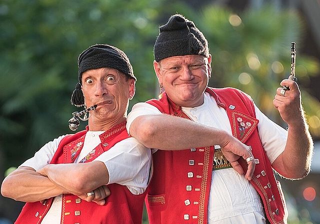 Am Montag, 9. April besucht das Appenzeller Comedy-Duo «Messer &amp; Gabel» erstmals das Oltner Stadttheater. (Bild: ZVG)
