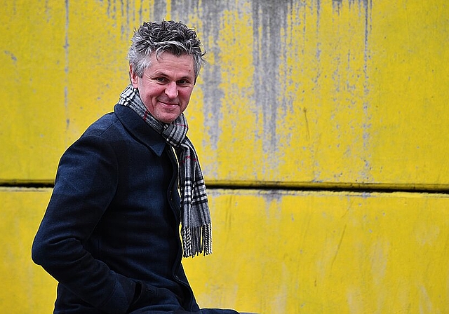 Der Oltner Schlagzeuger Robert Weder wird morgen Freitag, 13. Dezember mit dem «Oxley &amp; Meier Guitar Project» in der Vario Bar in Olten zu hören sein. «Mit vielen Leuten und möglichst wenig Notenpapier», wünscht er sich den Abend. (Bild: F