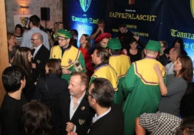 Ausgelassene Party-Stimmung erwartet das Fasnachtsvolk wieder an der Ruggete im neuen Lokal. (Bild: ZVG)