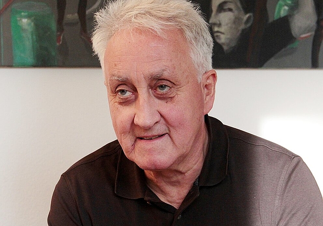 Klaus Schmuziger steigt heute weniger oft ins Flugzeug als früher. Dafür unternimmt der 68-Jährige mehr Reisen in Gedanken. (Bild: Sonja Furter)

