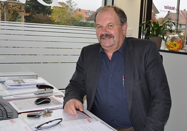 Guido Annaheim hält sich lieber draussen oder bei seinen Kunden auf, als dass er im Büro sitzt. (Bild: B. Beyeler)