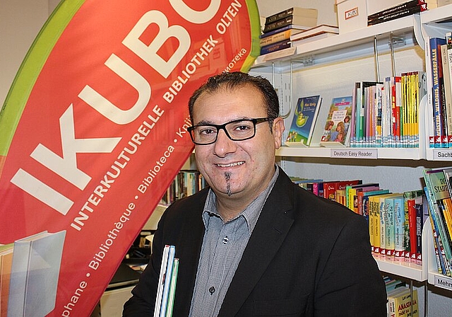 Yagbu Balkaç, Präsident der Interkulturellen Bibliothek Olten (IKUBO), hofft, dass gemeinsam mit der Stadt eine Lösung gefunden werden kann und das Know-how der letzten sechs Jahre IKUBO nicht verloren geht. (Bild: ZVG)
