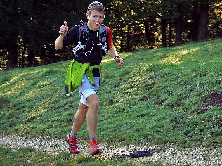 Marc Kohler am Ultramarathon über 2640 Höhenmeter in Raid(e) de Moutier, den er sich letztes Jahr selber zum Geburtstag schenkte. ZVG)