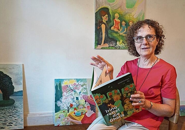 «Irina rettet die Ghöris» ist Cornelia Kaufmanns drittes Kinderbuch; alle Bilder und Texte stammen von ihr. (Bild: Achim Günter)