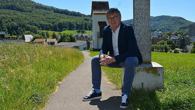 Stiftungsratspräsident Joe Birchmeier freut sich auf das neunte Projekt «ch-4656 im Blick», anlässlich dessen Bilder und Texte über Starrkirch-Wil von bekannten Autoren und Fotografen entlang des Kreuzweges gezeigt werden. (Bild: mim)