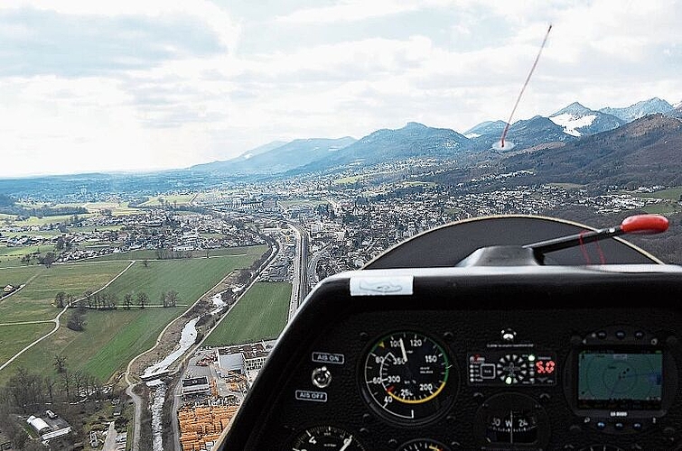 Die Welt von oben, ohne Motorenlärm: Die Segelfluggruppe Olten startete am vergangenen Wochenende in die neue Flugsaison. (Bild: Franz Beidler)
