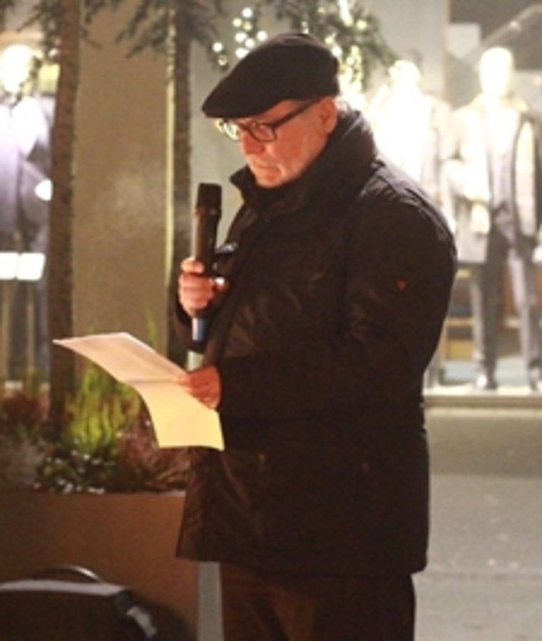 Stefan Frei von der Schweizerischen Flüchtlingshilfe bei seiner Begrüssungsrede. (Bild: ZVG)