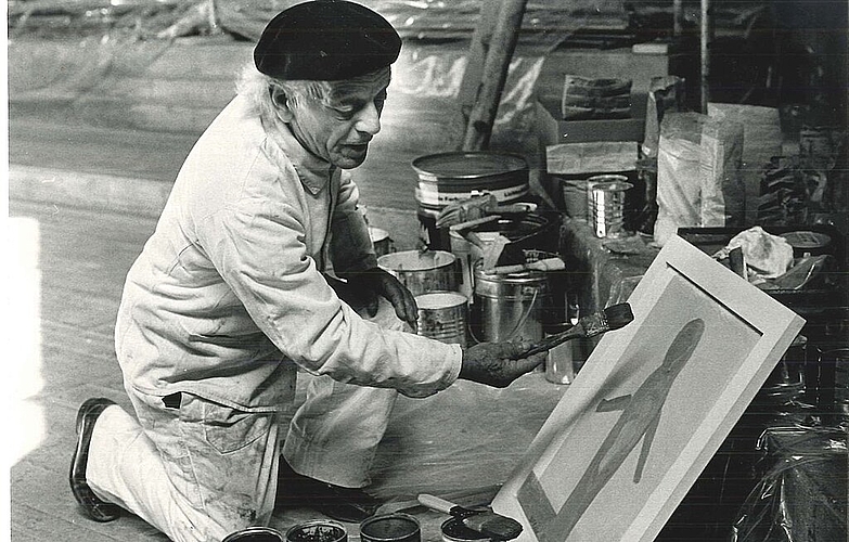 Ferdinand Gehr, der 1996 verstarb, sorgte mit seinen modernen Kirchenbemalungen für Aufsehen. (Bild: ZVG)