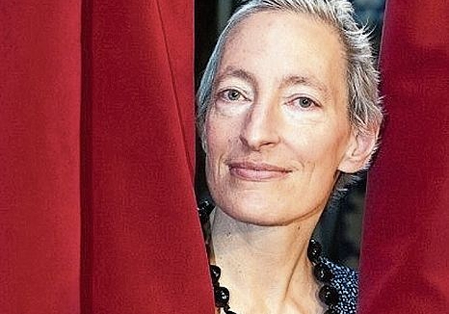 Ruth Schweikert liest in Dulliken aus ihrem Buch «Tage wie Hunde». (Bild: ZVG)