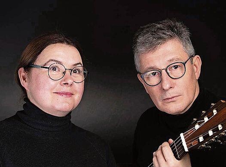 Diese beiden Künstler treten am übernächsten Sonntag in Olten auf: Irina Solomatina, Mezzosopran, und Anton Kudryavtsev, Gitarre. (Bild: ZVG)