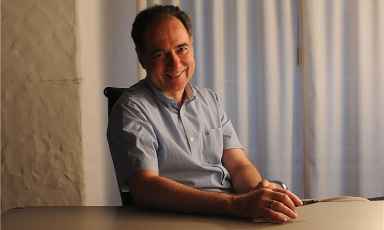 Joachim Klar, der seine eigene Hausarztpraxis in Olten führt, beherrscht das Understatement. Seinen in Deutschland erworbenen Facharzt in Neurologie etwa liess er in der Schweiz nie anerkennen. (Bild: Isabel Hempen)