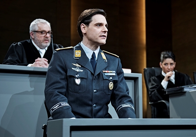 Das hochaktuelle Schauspiel «Terror» kommt nach Olten. (Bild: ZVG)