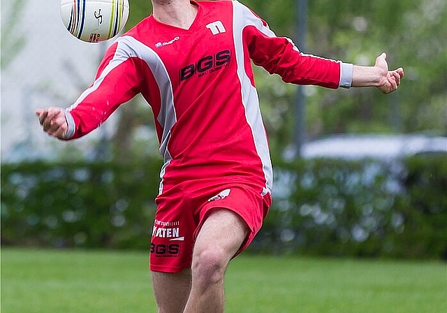 Faustballer Marco Campigotto will sich mit dem TV Olten an der ersten Heimrunde vom Freitag, 22. Juni den definitiven Ligaerhalt sichern. (Bild: ZVG)
