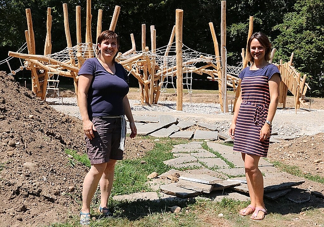 Nach fünf Jahren wird der Traum vom Generationenspielplatz für die Oltner Initiantinnen endlich Wirklichkeit (v.l.): Muriel Jeisy-Strub und Simone Scholtz. (Bild: mim)
