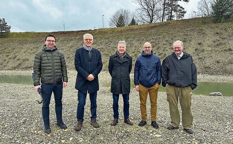 Gruppenbild im Naturpark Olten Südwest mit (vl.) Guido Lichtensteiger, Peter Flückiger, Thomas Marbet, Reto Fedeli und Sigmund Bachmann. (Bild: ZVG)