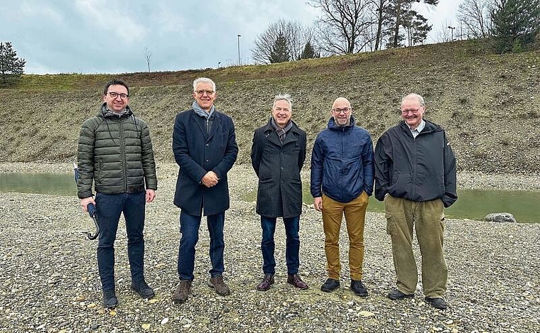 Gruppenbild im Naturpark Olten Südwest mit (vl.) Guido Lichtensteiger, Peter Flückiger, Thomas Marbet, Reto Fedeli und Sigmund Bachmann. (Bild: ZVG)