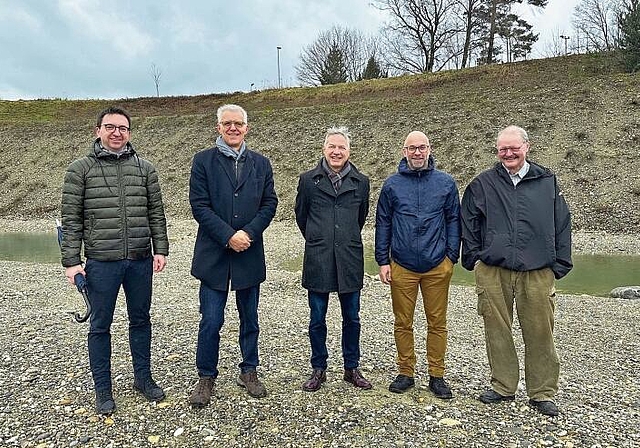 Gruppenbild im Naturpark Olten Südwest mit (vl.) Guido Lichtensteiger, Peter Flückiger, Thomas Marbet, Reto Fedeli und Sigmund Bachmann. (Bild: ZVG)